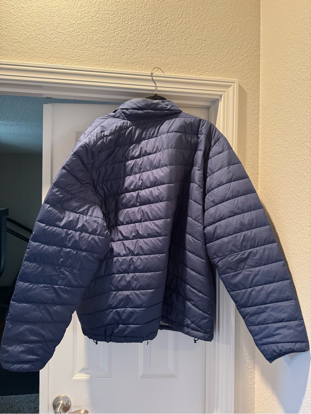 Columbia Men's Navy Puffer Jacket